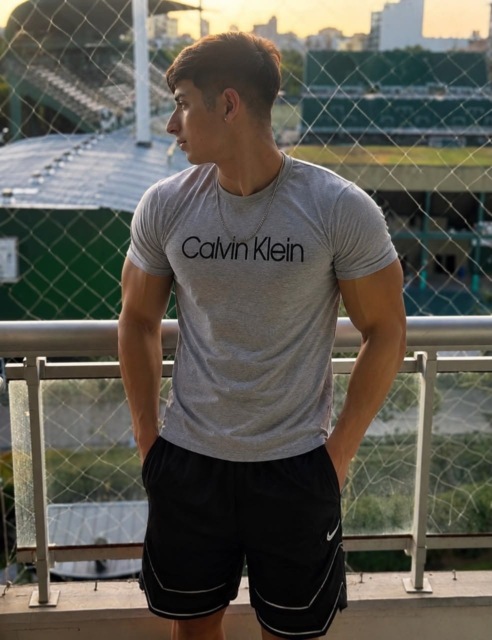 (art:rckh1)c,k Remera Hombre Algodón - Imagen 7