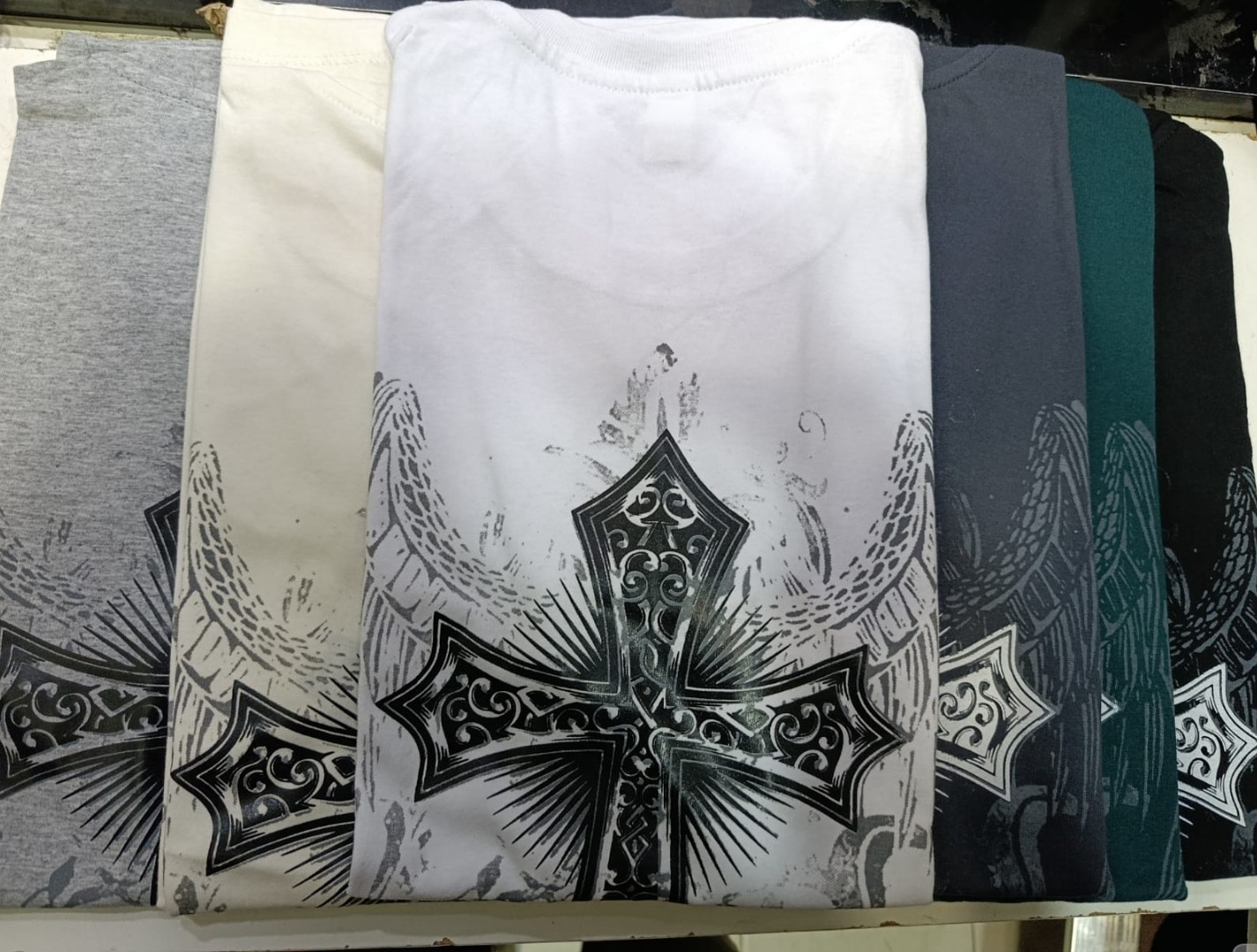 Remera Oversize Cruz - Imagen 3