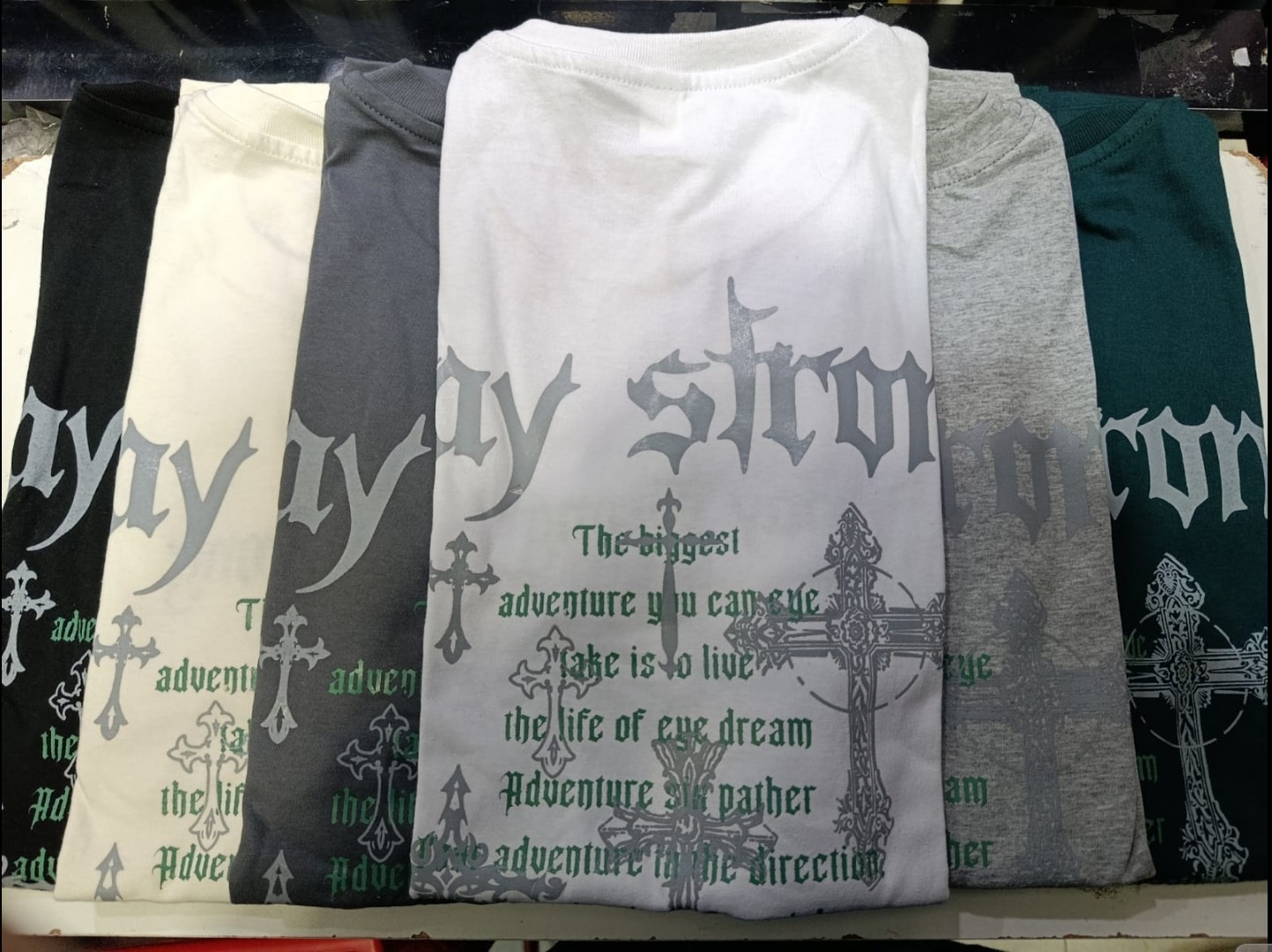 Remera Oversize Stay Strong - Imagen 3
