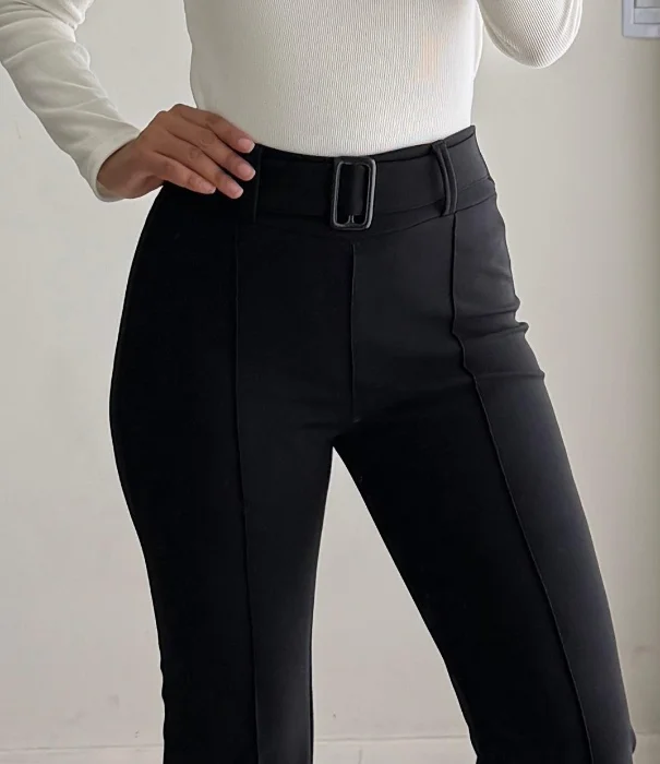 Pantalón Sastrero con Cinturón Incluido