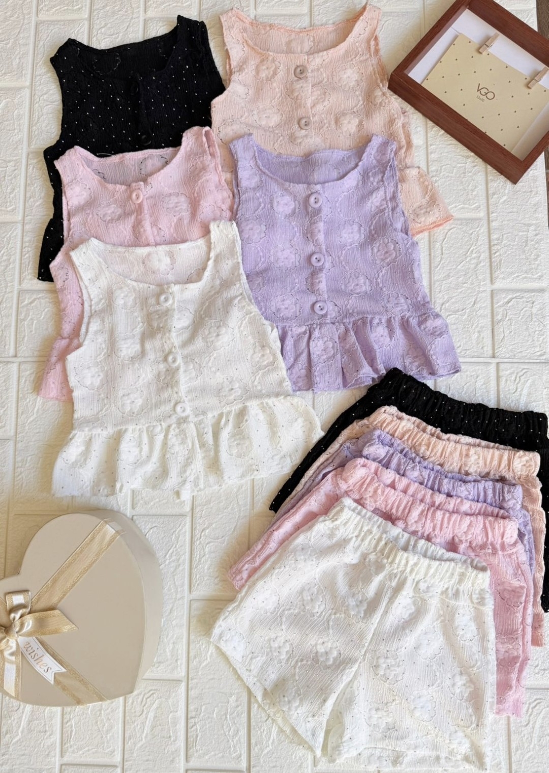 Conjunto de Broderi con Strass - Imagen 2