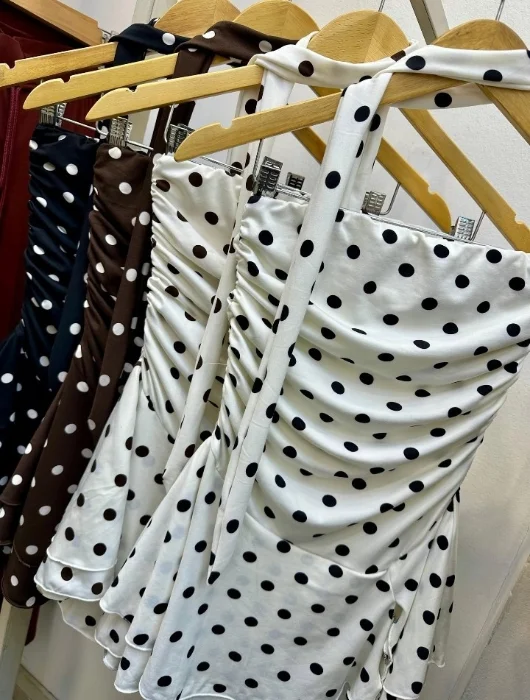 Vestido Lunares