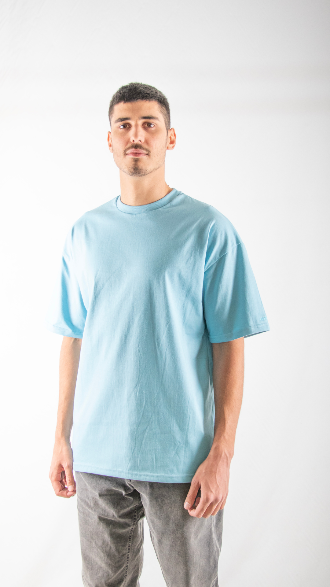 Remera Oversize Celeste Lisa Hombre Jersey - r105_a.png