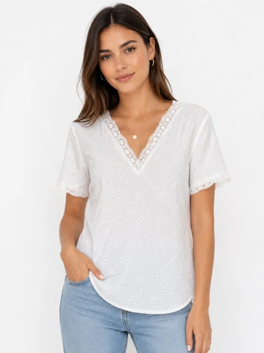Camisola de Broderie