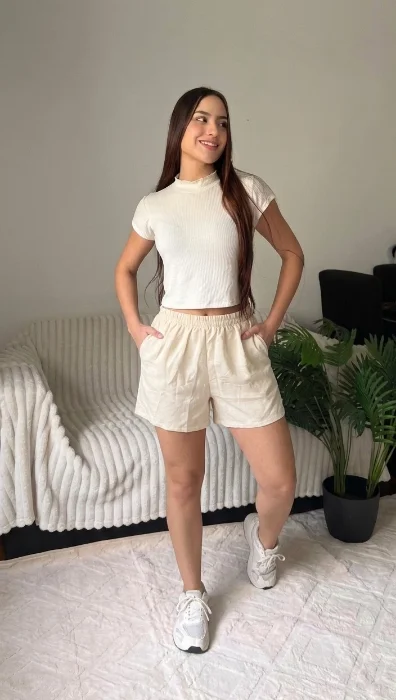 Short Lino Cey Bordado