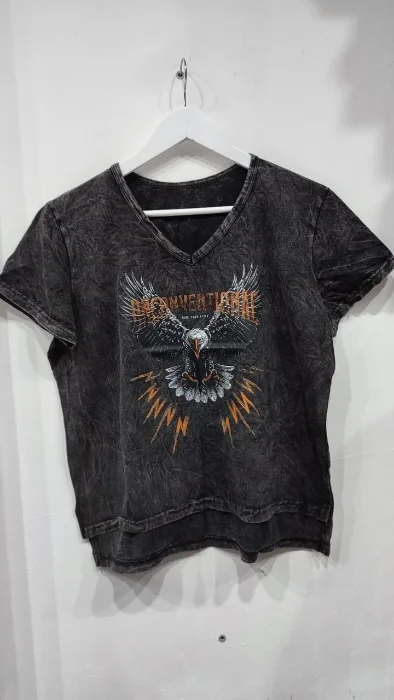 Remera Batick