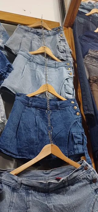 Short Pollera