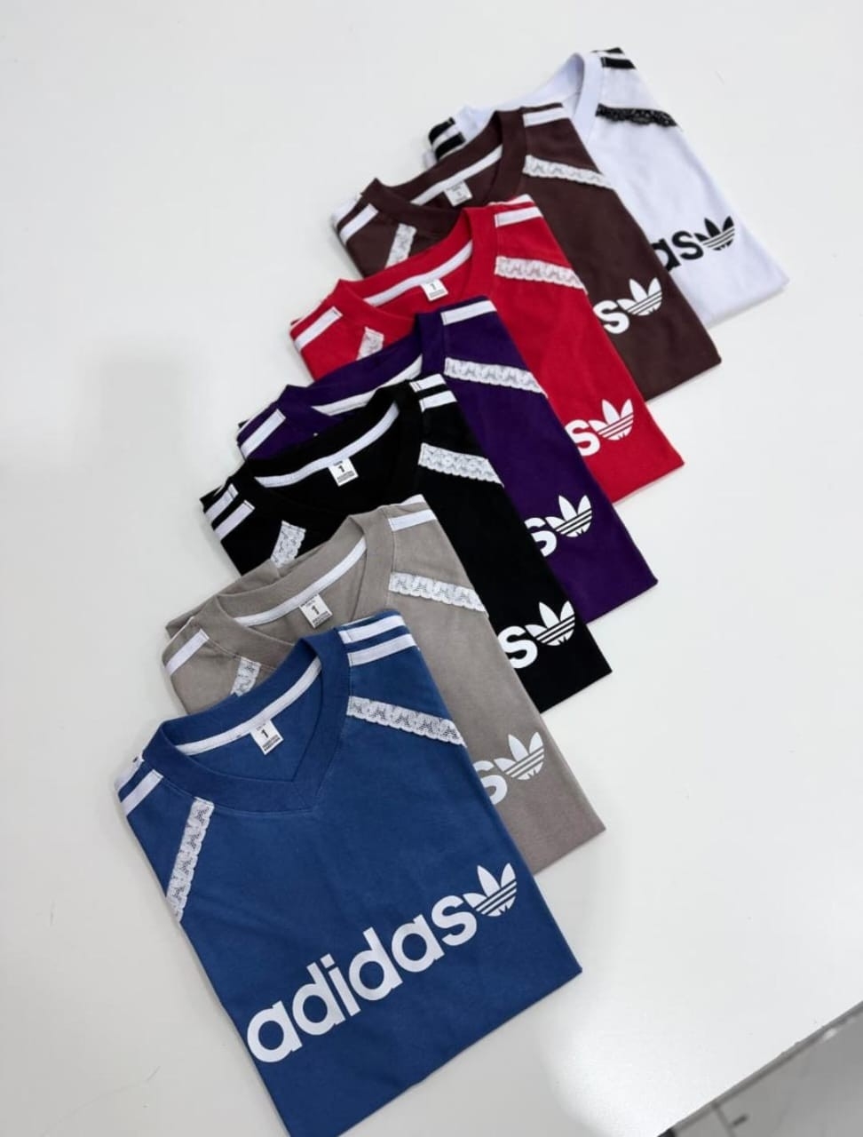 Remerones Adi Das con Encaje - Imagen 2