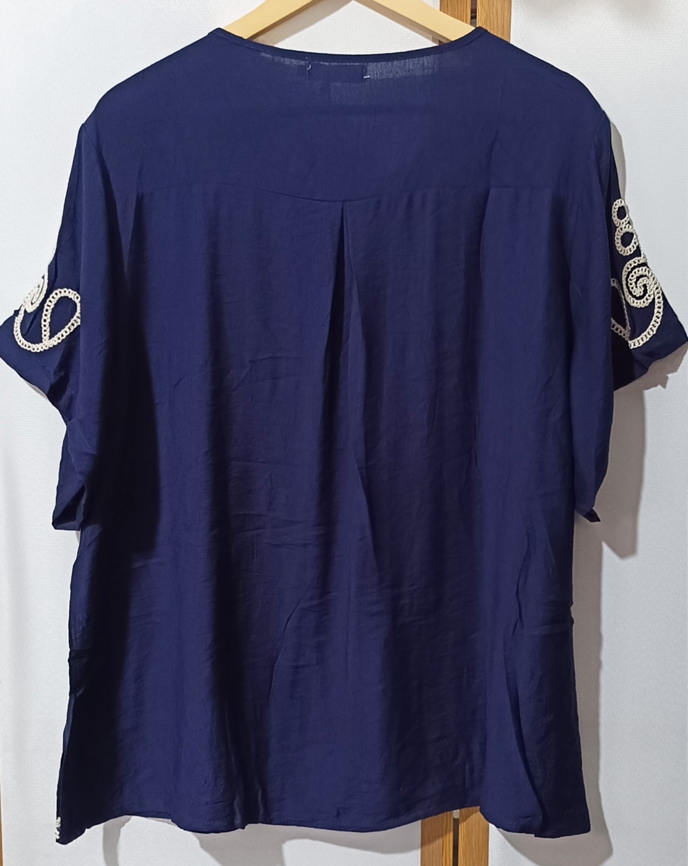 Blusa Cuello Redondo - Imagen 2