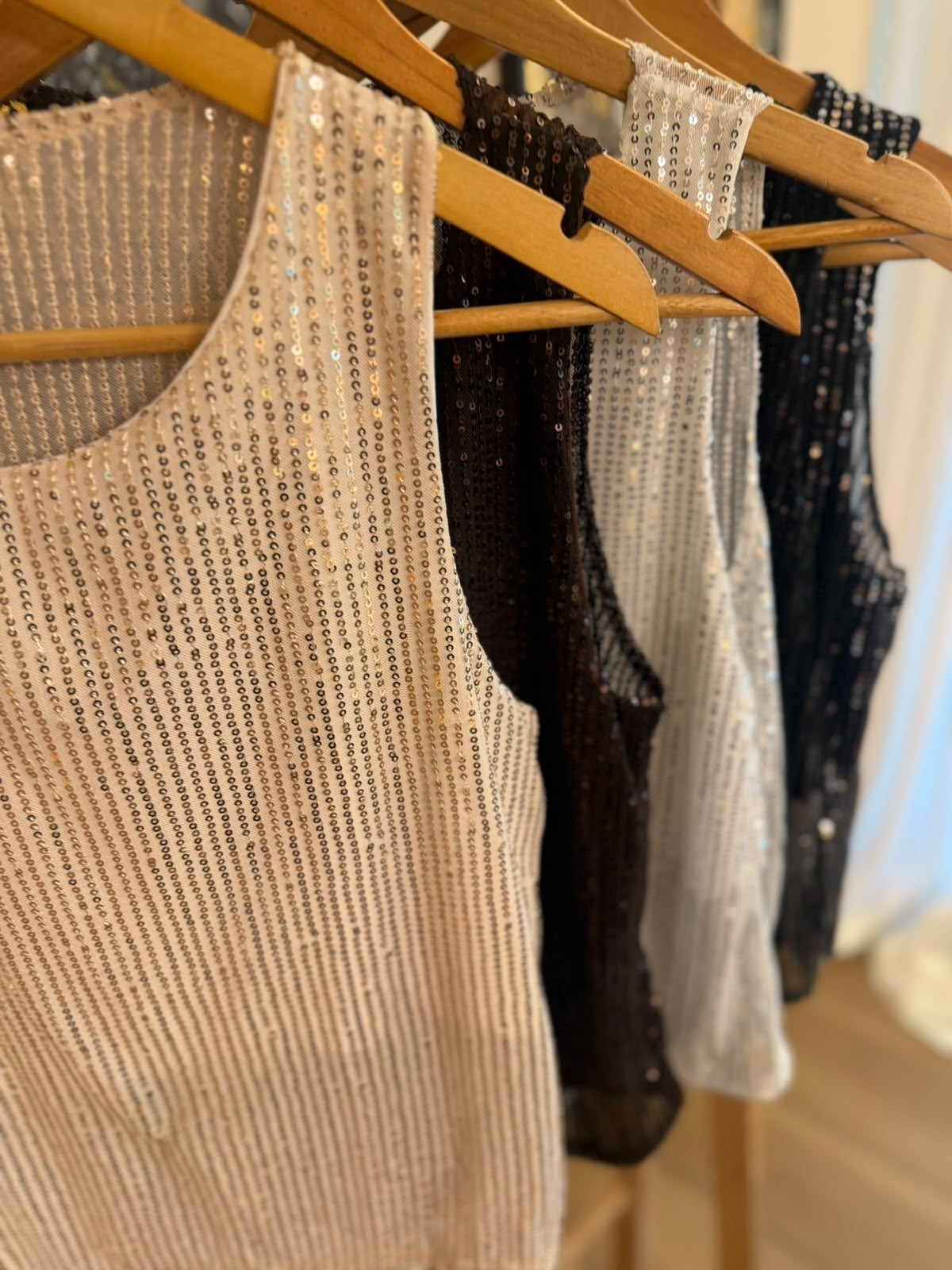 Musculosa de Lentejuelas Forrada Gardenier - Imagen 2