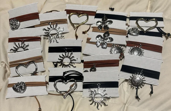 Promo 50 Chokers por 62.500 $ 1.250 $ C/u Surtidos