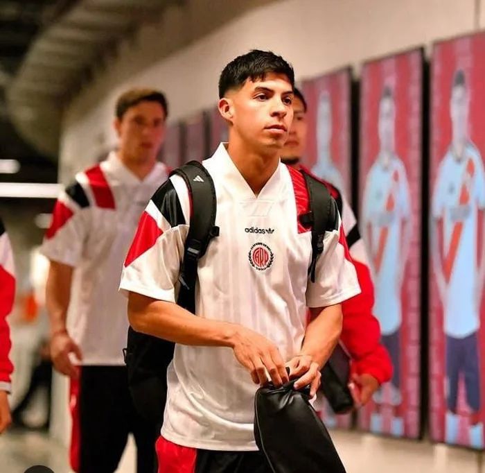 Camiseta River Plate Eqt