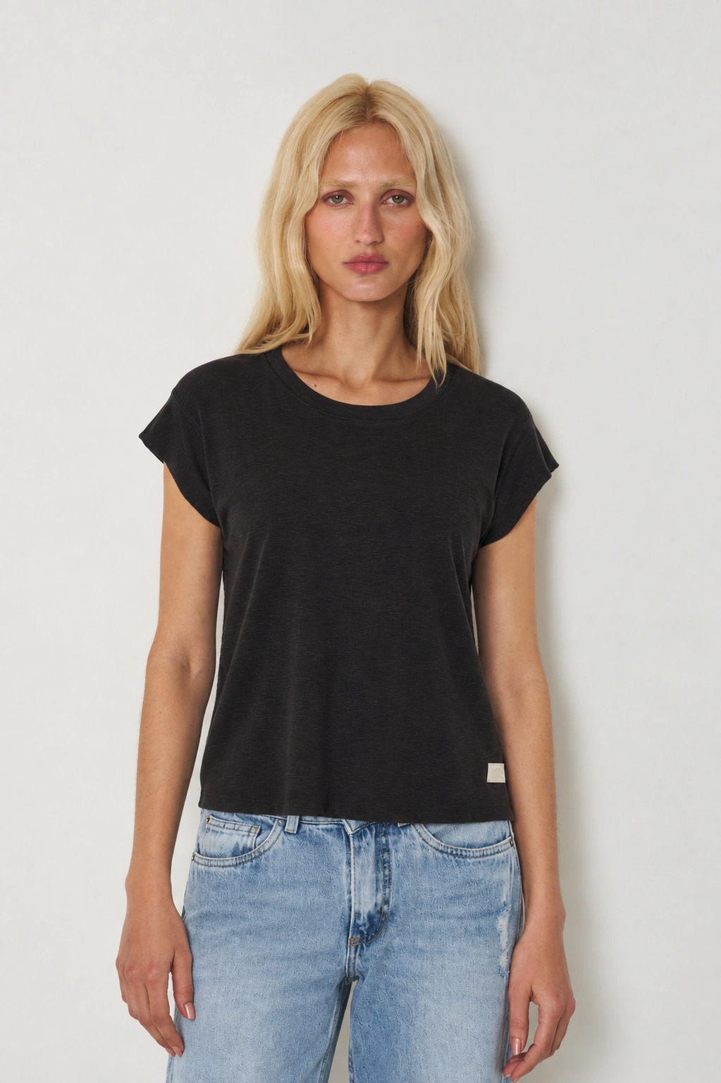 Remera Alef - WhatsApp%20Image%202026-10-02%20at%204.52.25%20PM%20(2).jpeg