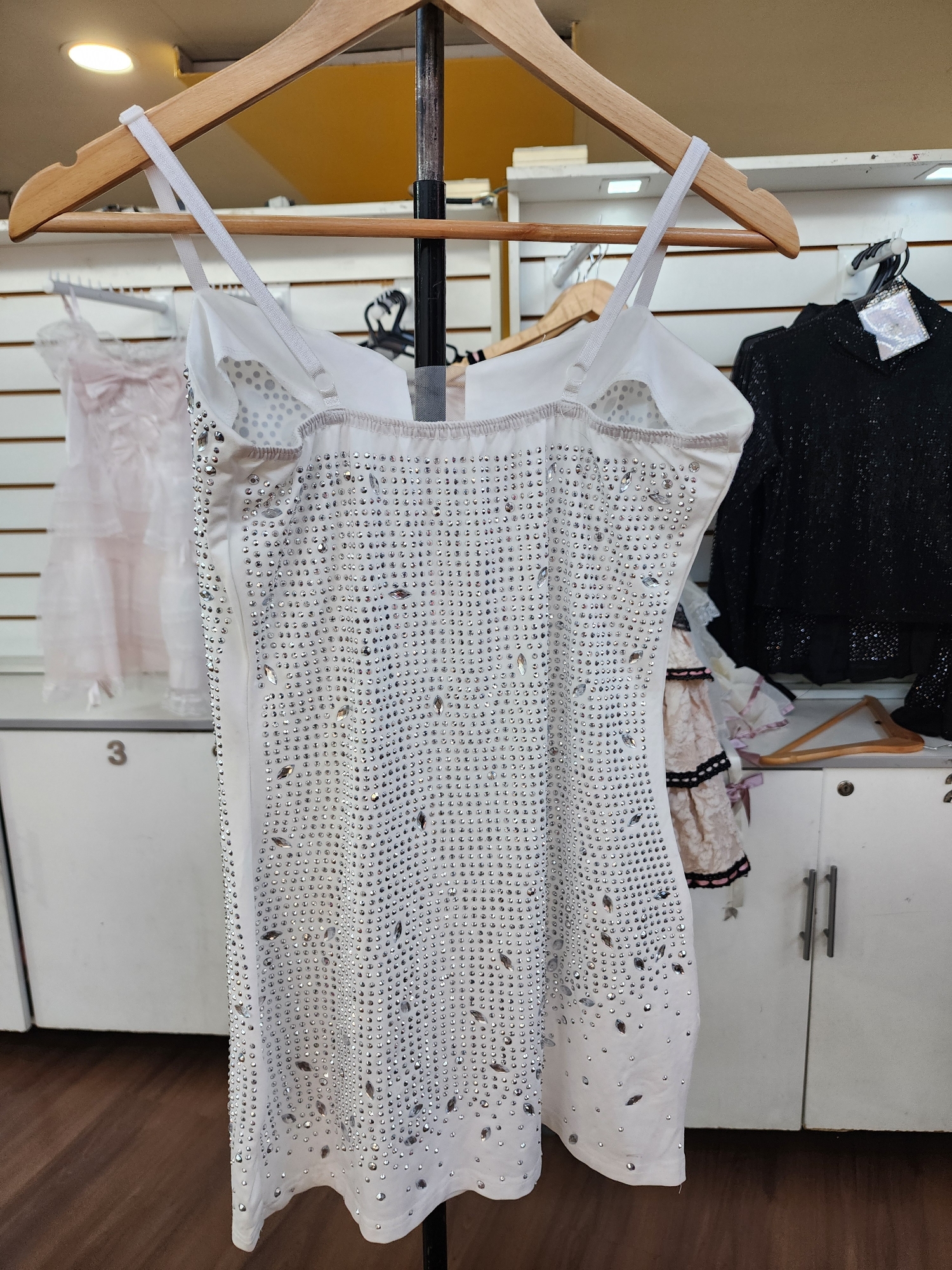 Vestido Brasilero Blanco con Strass - Imagen 3