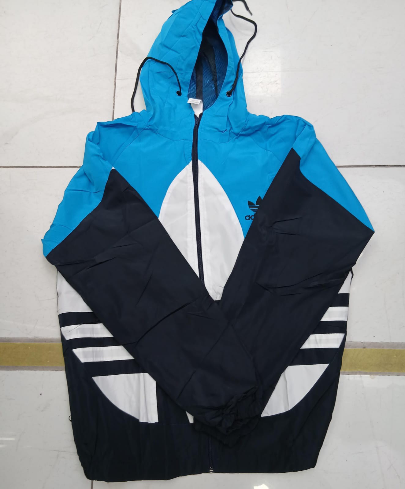 Campera Rompeviento Hombre - Imagen 2