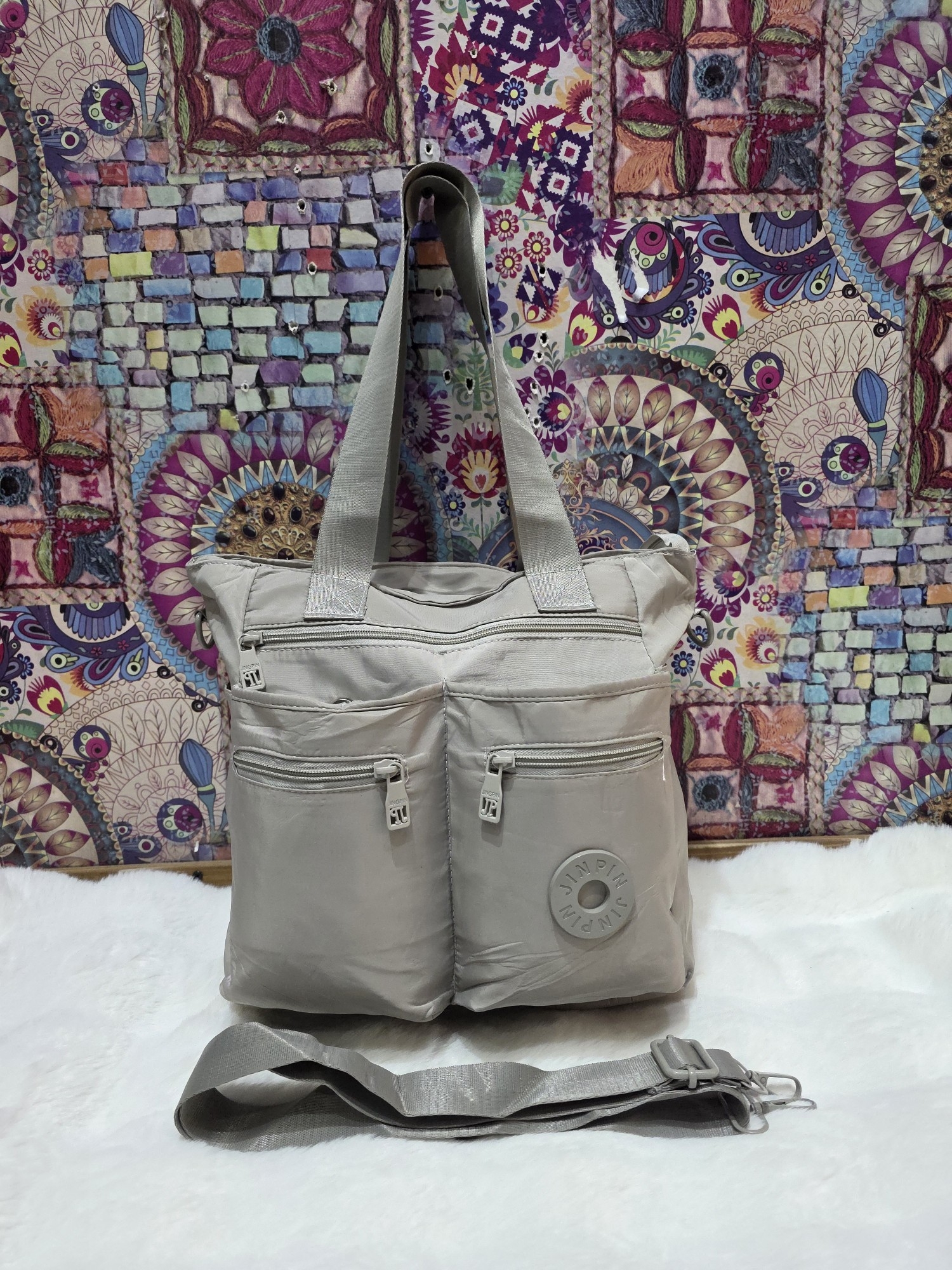 Bolso Morral Impermeable Excelente Calidad Trae Tira Regulable y Desmontable - Imagen 3
