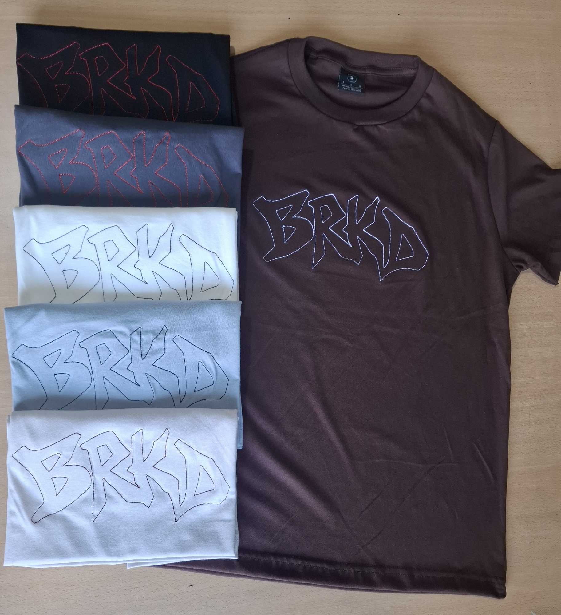 Remeras Bordadas - Imagen 2