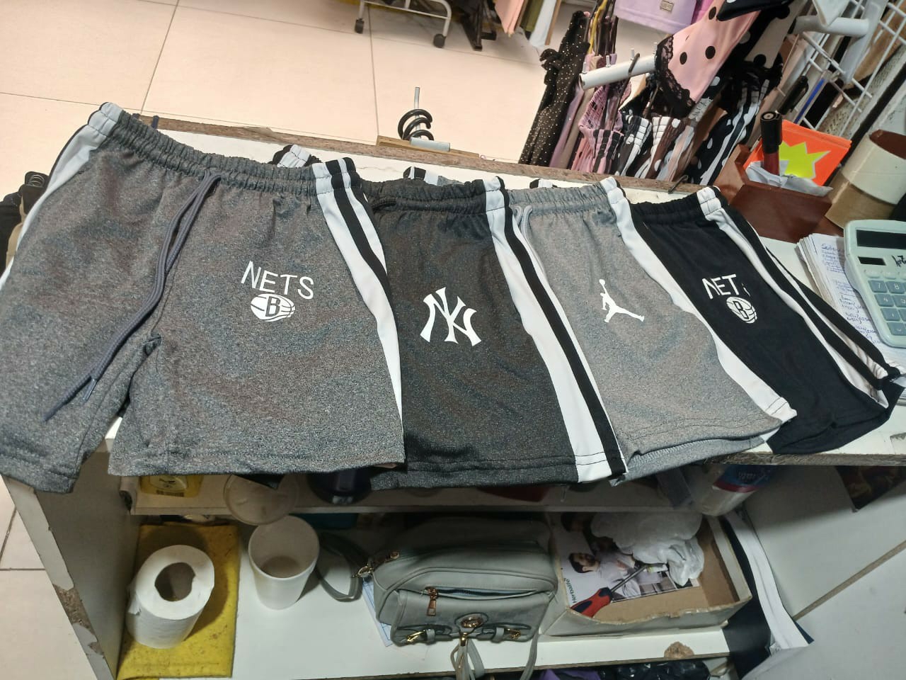 Bermudas con Lineas - Imagen 2