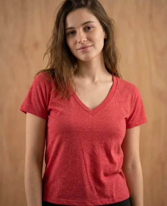 Remera de Mujer Cuello en V