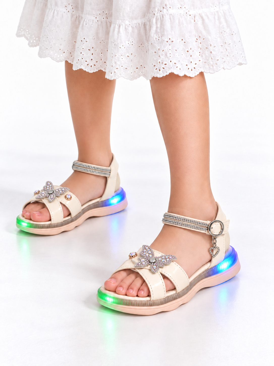 Sandalia Mariposa con Luz Cómodas Niñas Tendencia Infantil Moda Abrojo Luces Calzado - Sandalias%20marfil%20con%20destellos%20LED.png
