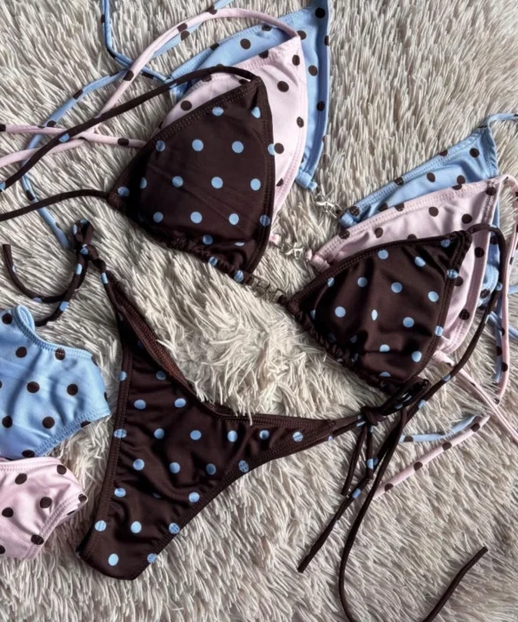 (art. 2140) Bikinis