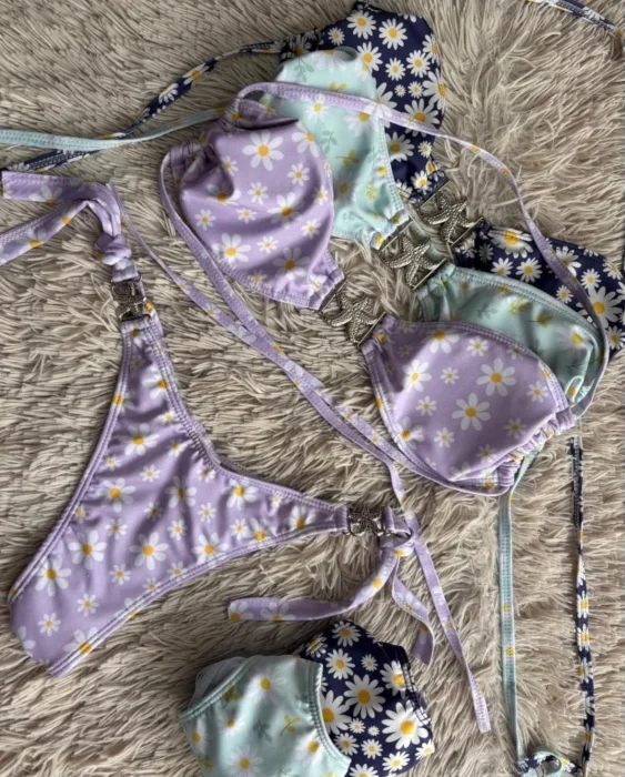 (art. 2130) Bikinis