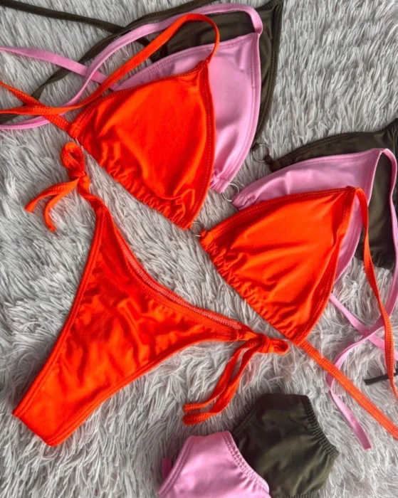 (art. 2126) Bikinis