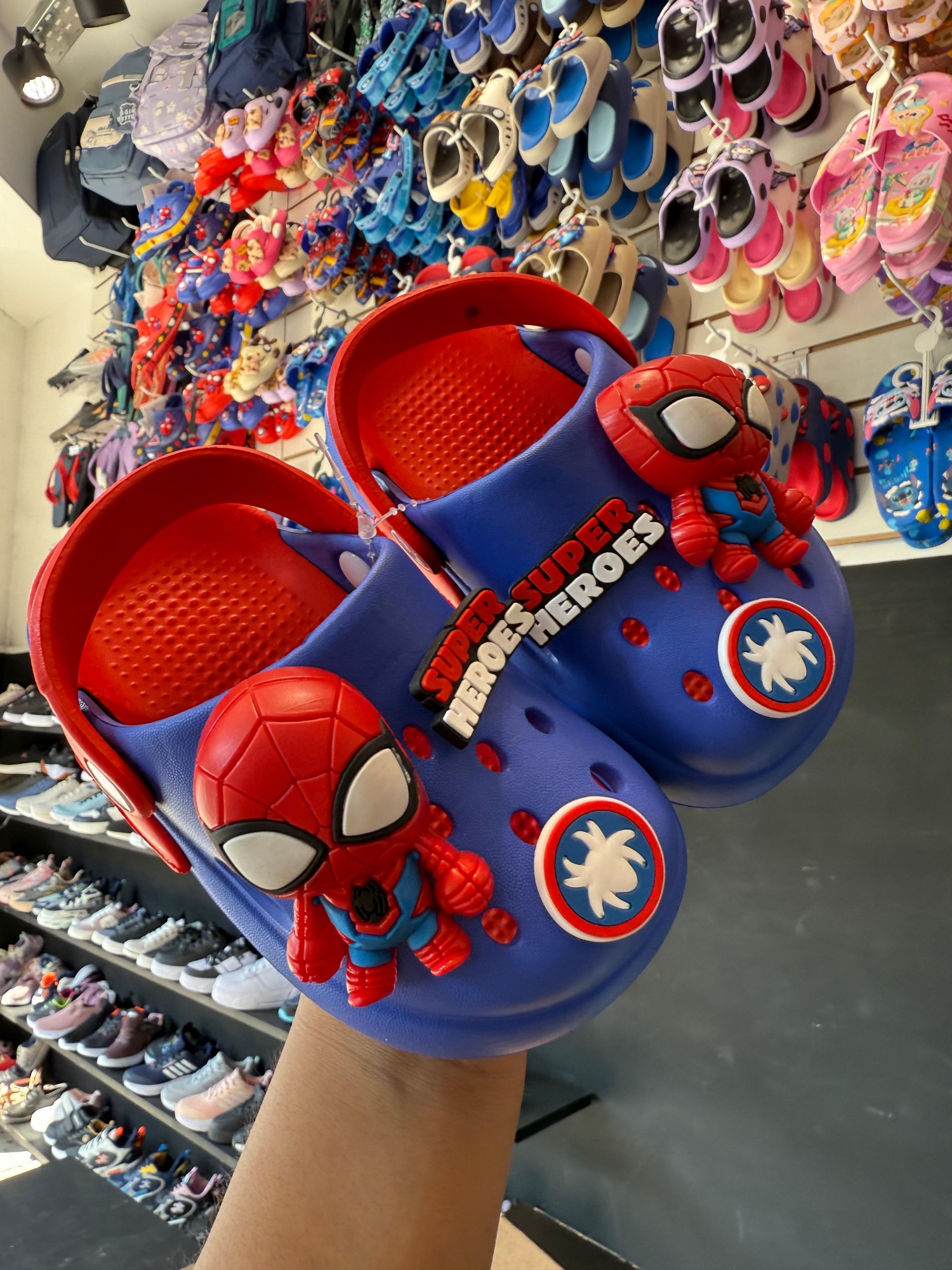 Crocs de Spiderman - Imagen 2