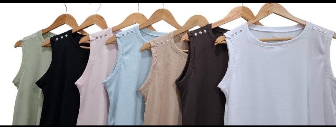 Musculosa con Tachas - Imagen 2