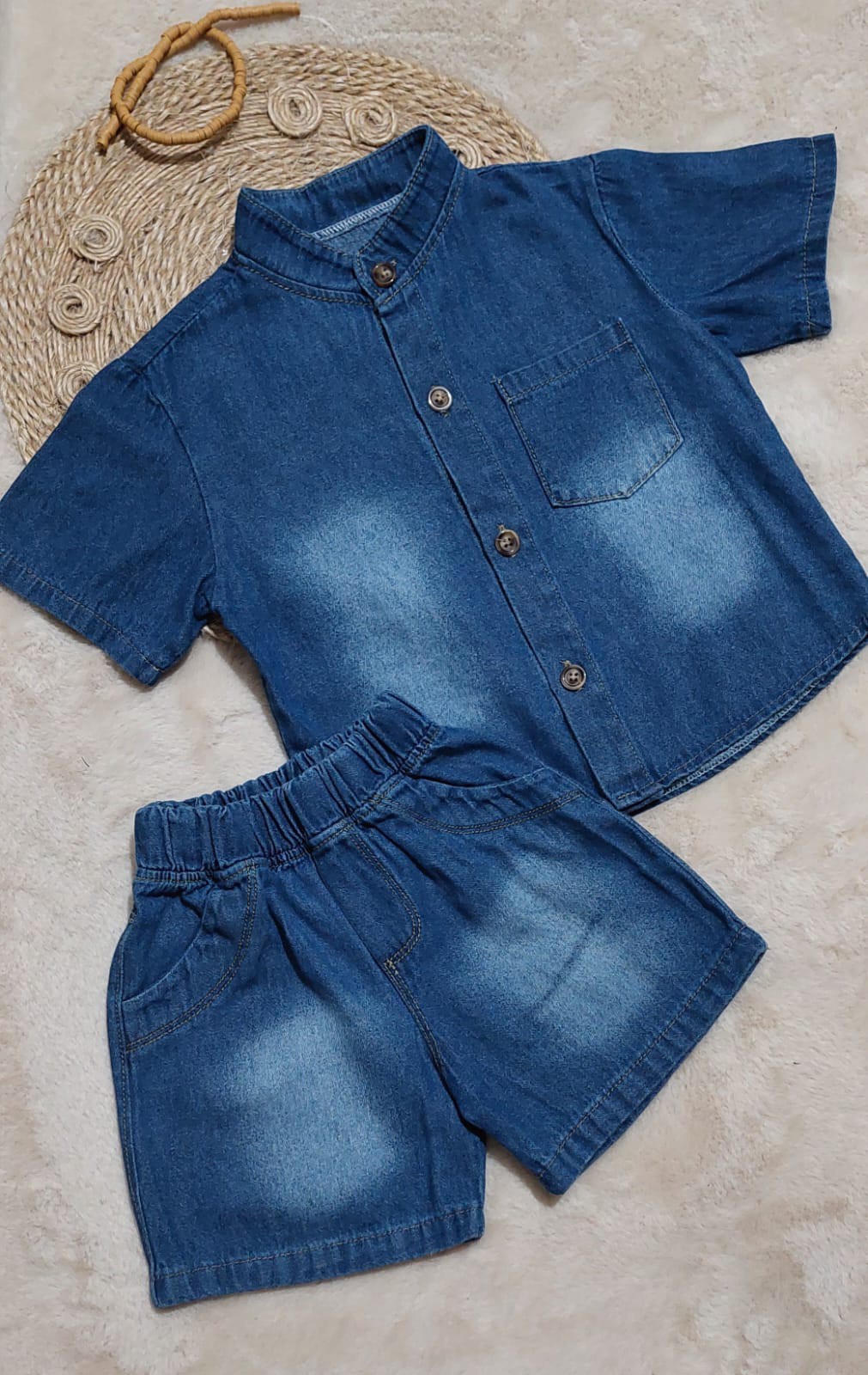 Conjunto de Camisa y Short - Imagen 2