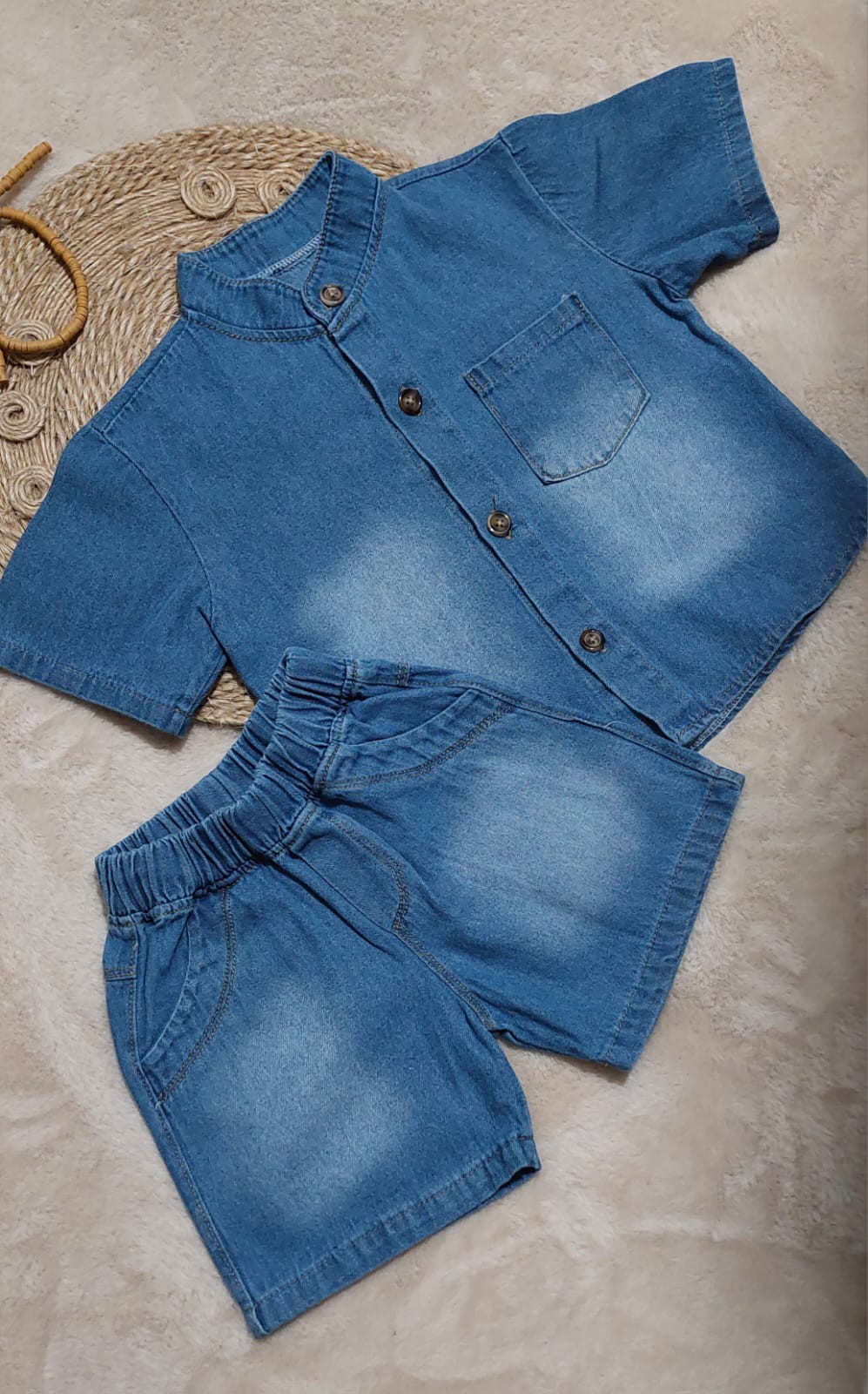 Conjunto de Camisa y Short - Imagen 3