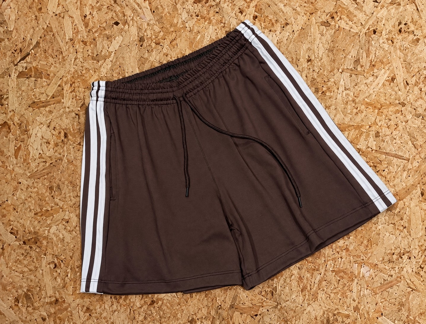 Short 3 Lineas - Imagen 2