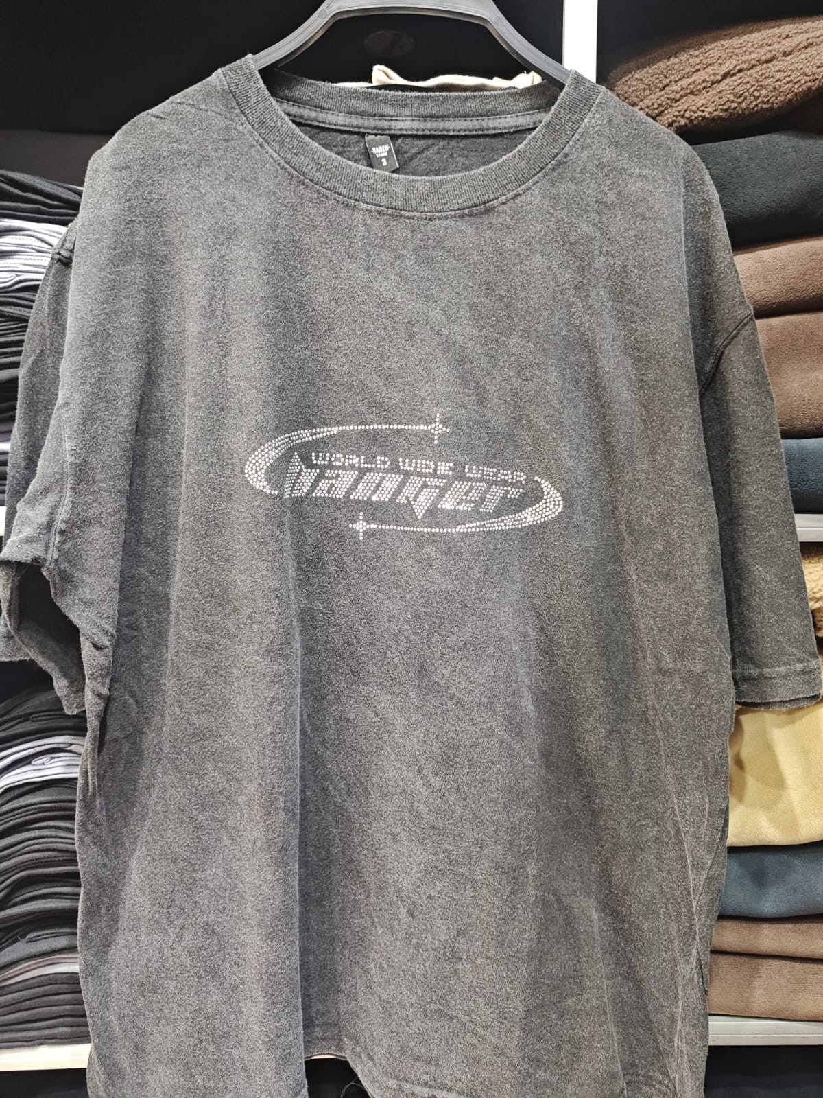 Remera Over Batick con Stras - Imagen 3