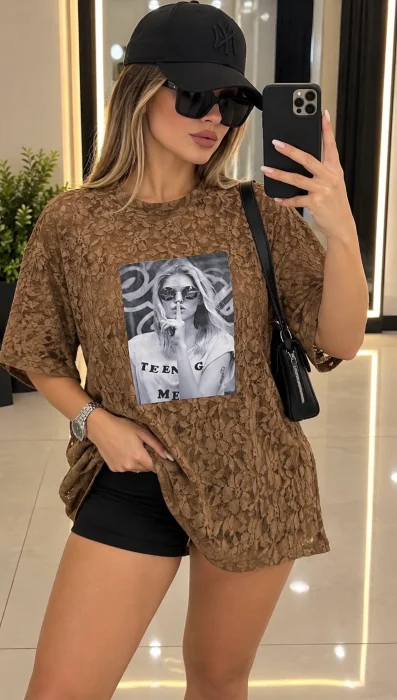 Remeron Over Encaje con Estampado Vogue