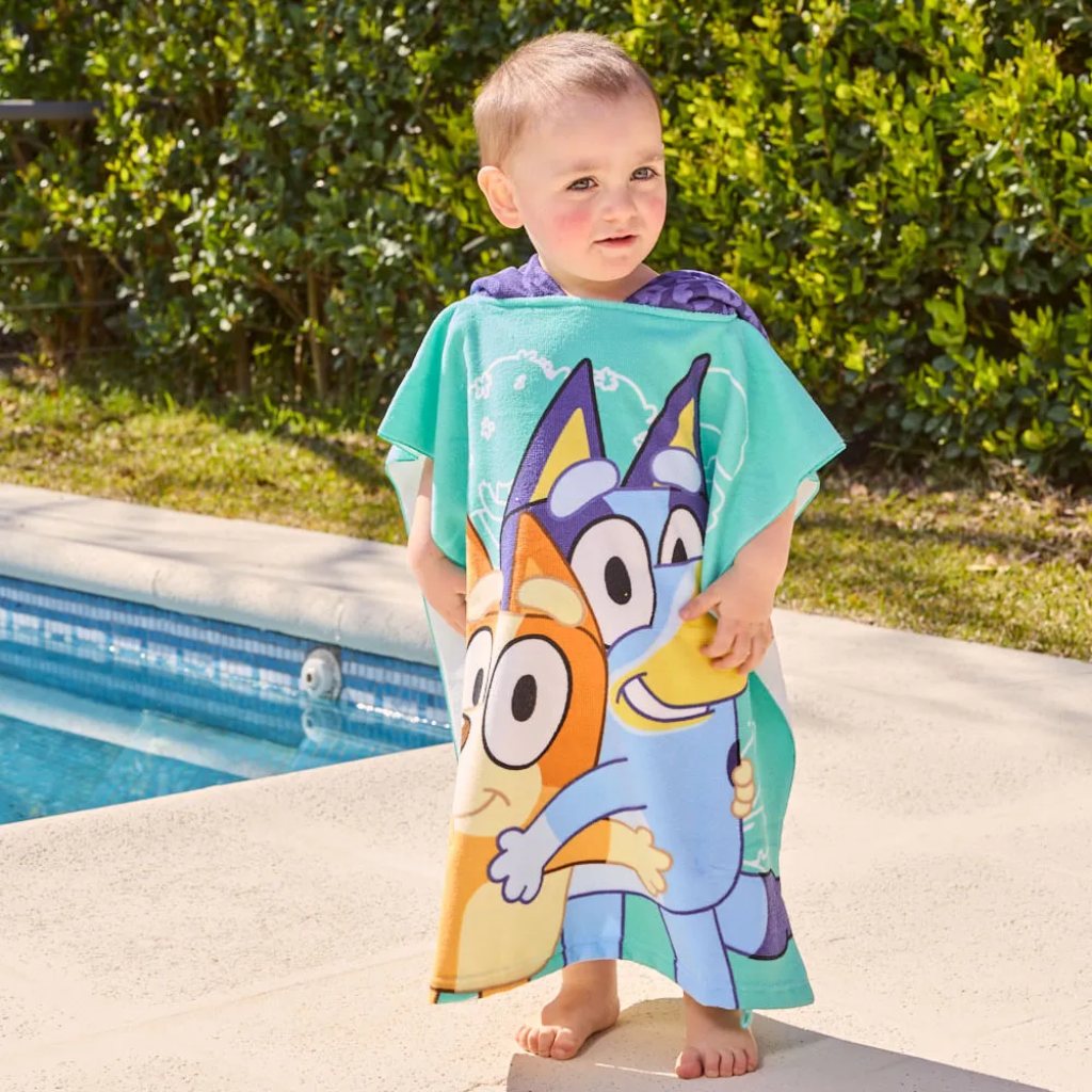 Poncho Toalla Bluey Infantil 50x120cm con Capucha Piñata Oficial Pileta Playa - 1(5).jpg