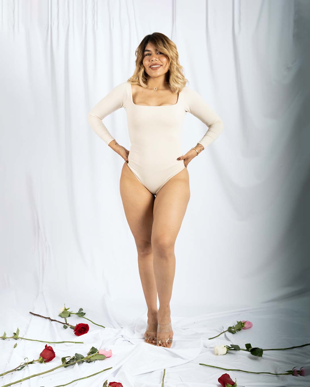 Body Cuello Cuadrado Skin - 4%20body.jpg