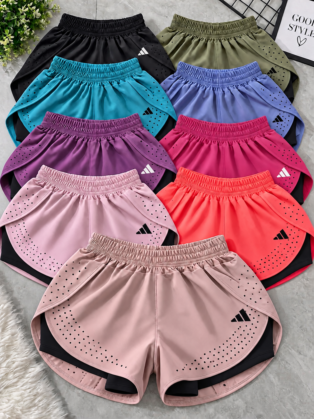 Short con Calza Perforado - 76F78CAC-F1F8-45E7-91E8-4BD29DA48775.png