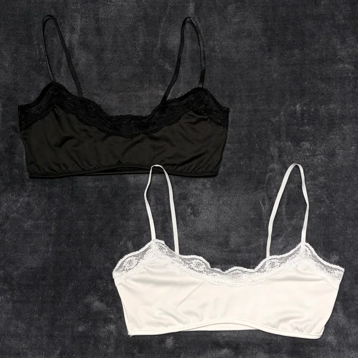 Crop Top con Encaje