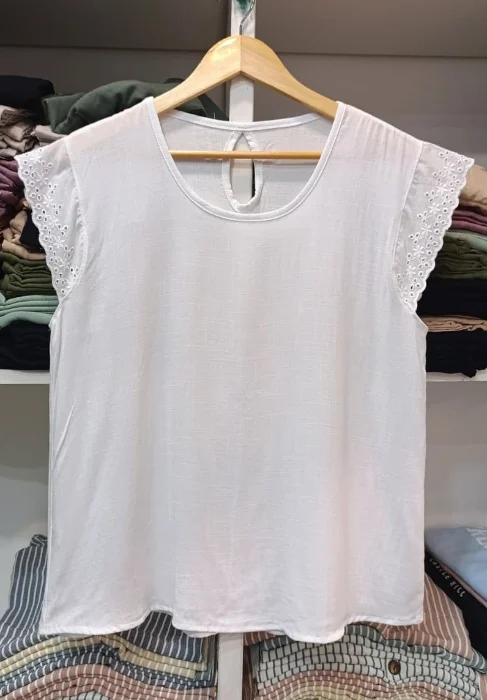 Blusa con Broderie