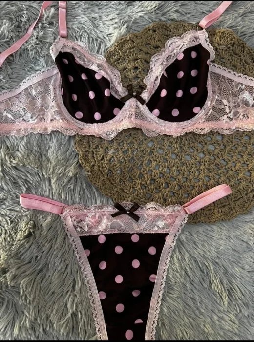 Conjunto de Lycra y Puntilla