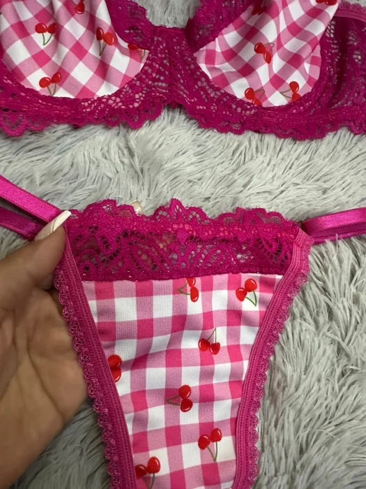 Conjunto de Lycra y Puntilla