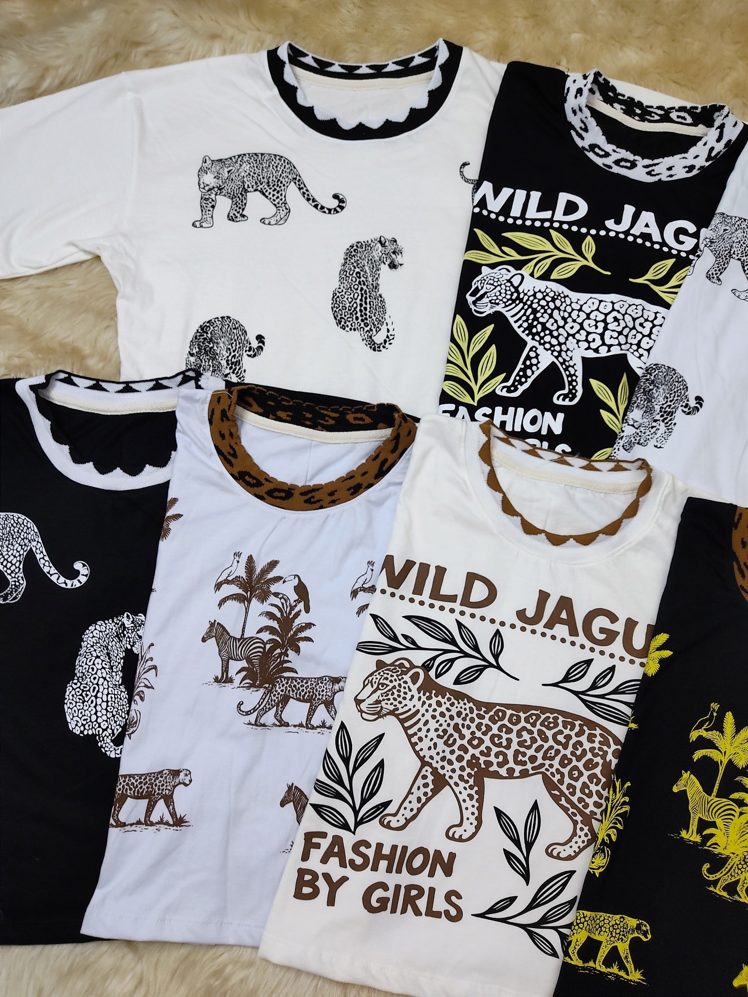 Remera Cuello Tejido Ribb Estampado - Imagen 4