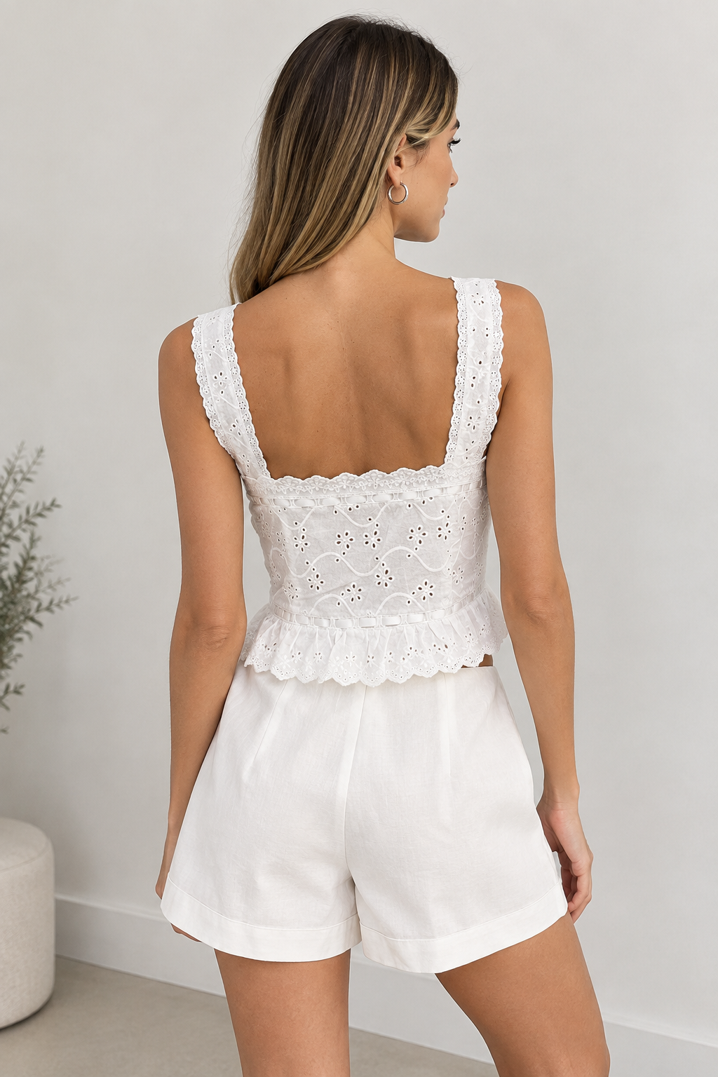 Musculosa Broderie Importada - 540309DA-0F06-4096-84EA-DCD67515BBDE.png