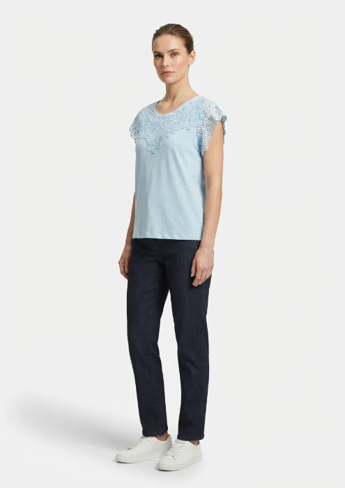 Remera con Encaje