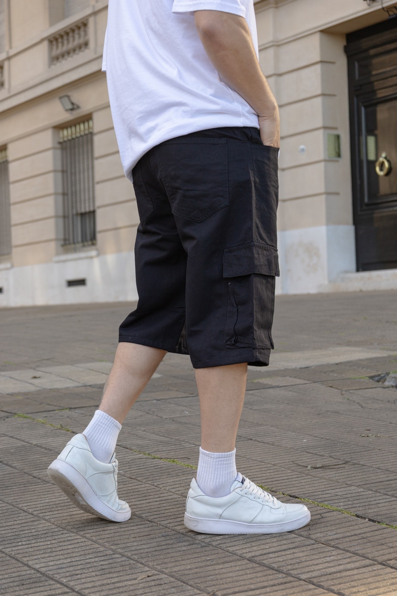 Bermuda Baggy Cargo Negro - Imagen 4