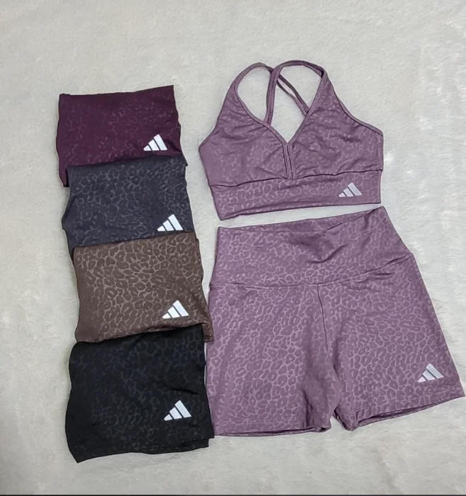 Conjunto Short y Top Cruzado Adi