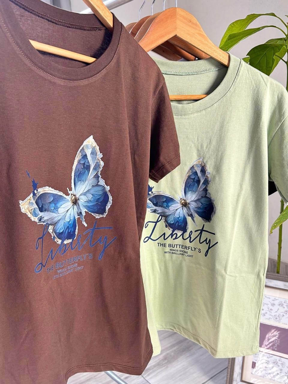 Remera Mariposa Librety Algodón - Imagen 3