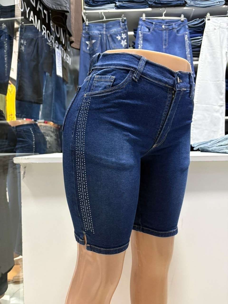 Bermuda Azul con Brillos - Imagen 3