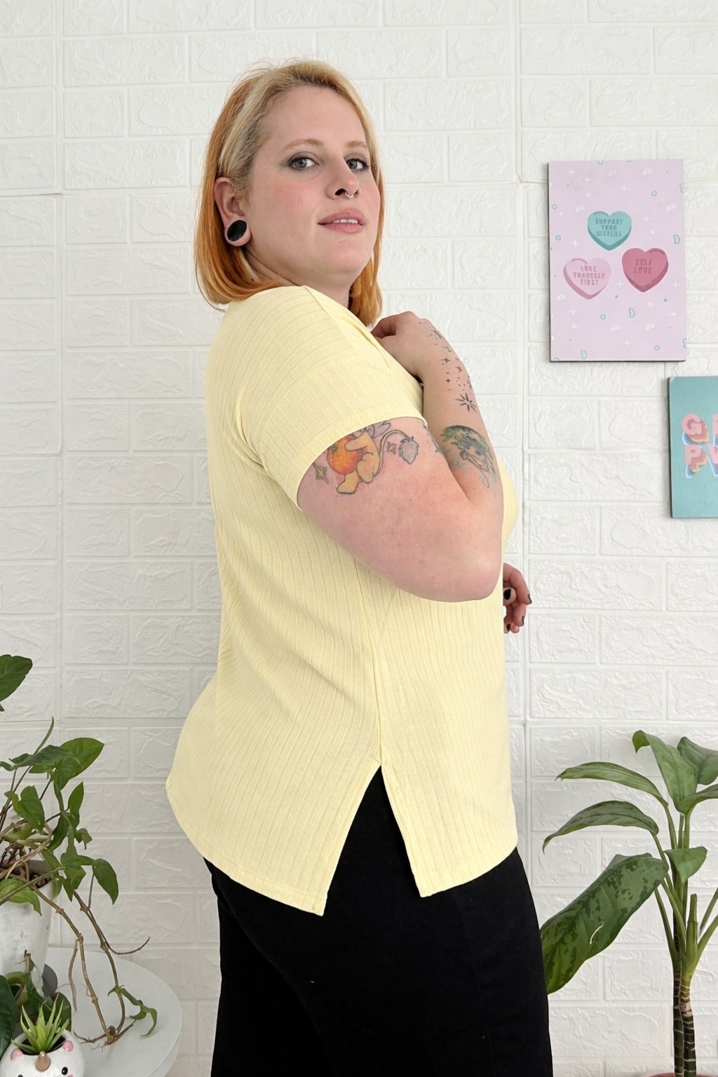 Remera Cuello V!! - Imagen 2