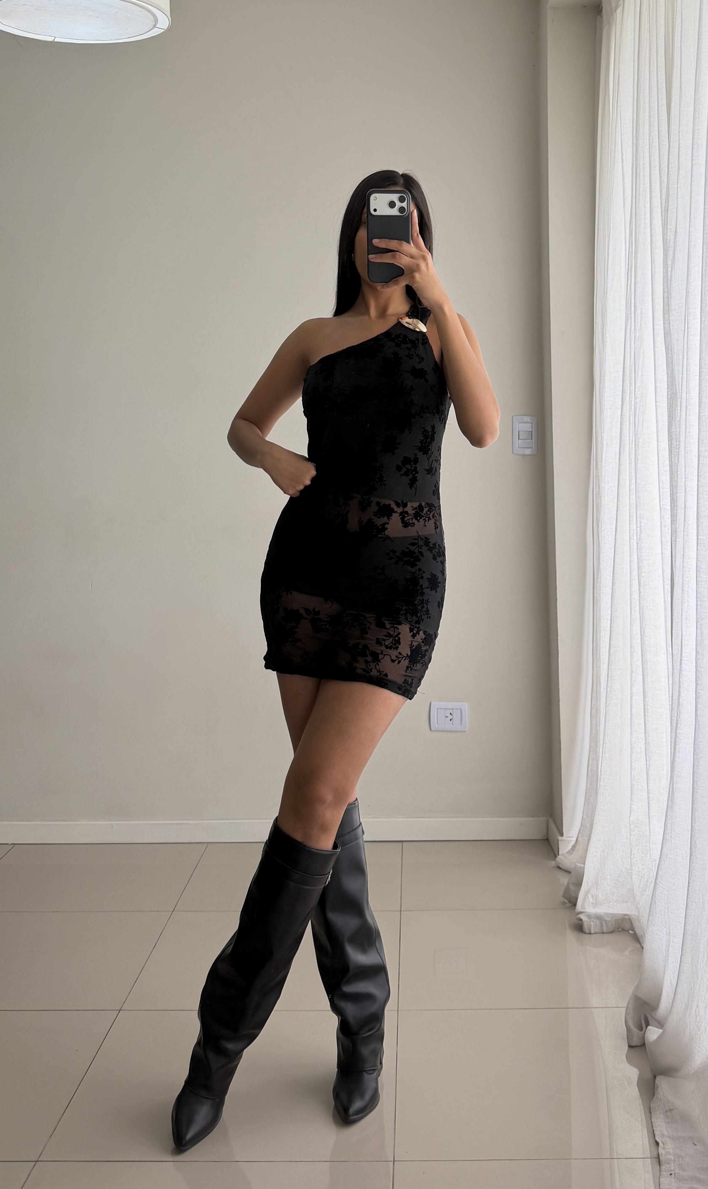Vestido Amelia Tul - dff284d3-0e9f-4452-8195-15af396bf47e.jpeg